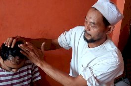 Guru Perempuan Sempat Tolong Pelajar SMKN Sungguminasa tapi Didorong Pelaku