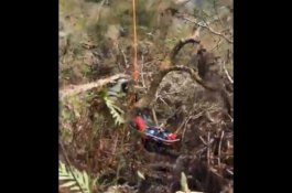 Hendak Rayakan Valentine di Gunung, Pasangan 70 Tahun Ini Terjebak di Parit 8 Hari