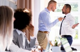 Jika Alami Ini, Mungkin Sudah Saatnya Anda Keluar dari Tempatmu Bekerja