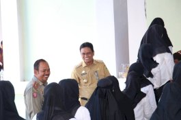 Pantau Tes CPNS Barru, Suardi Saleh Beri Motivasi ke Ribuan Peserta