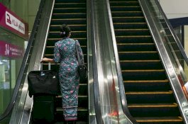 Pramugari Dipecat Gara-gara Berat Badan, Padahal Sudah Bekerja 25 Tahun