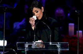 Berderai Air Mata, Janda Kobe Bryant Gugat Perusahaan Helikopter yang Tewaskan Suami