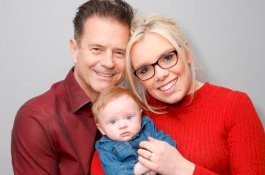 Wanita Berusia 21 Tahun Jadi Nenek Termuda di Inggris