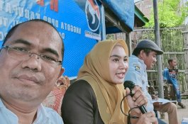 Ibu Dewan Cantik Reses, Warga Biringkassi Minta Tanggul Penahan Ombak Panjang 1 Kilometer