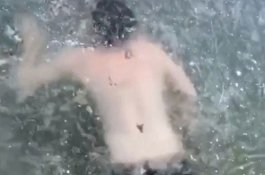 Bintang TikTok Terjebak di Lapisan Es dan Hampir Tewas, Sang Pacar Mengira Candaan