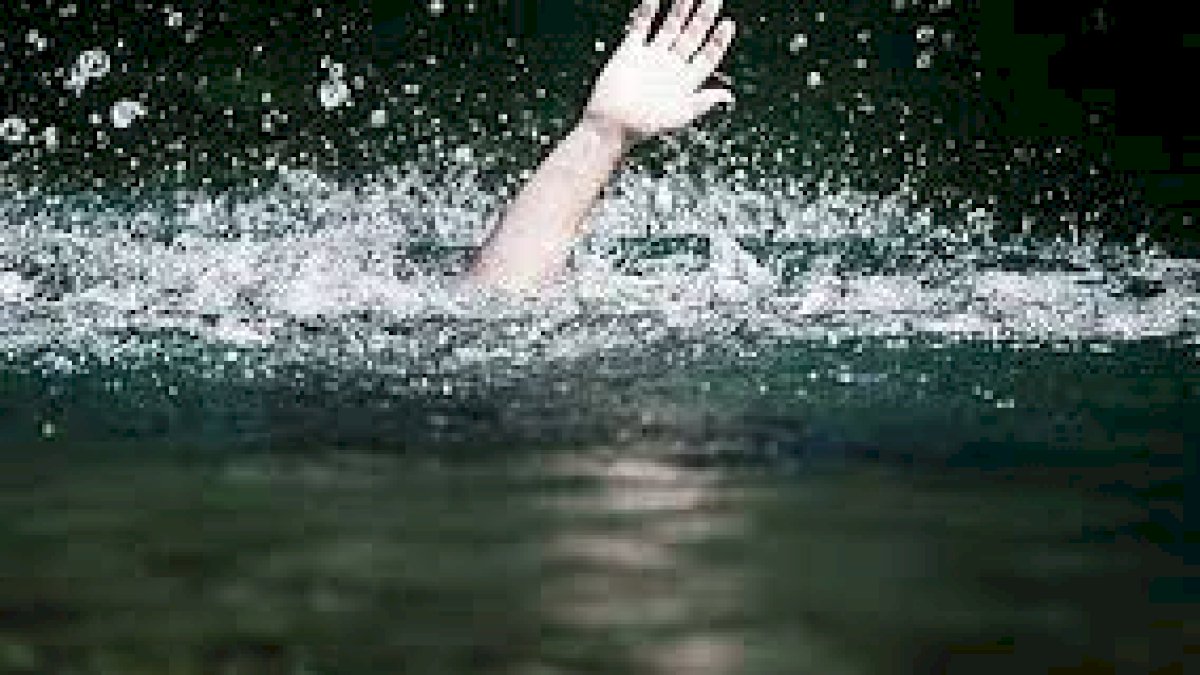 Guru Tenggelam Saat Mandi di Sungai Malaysia