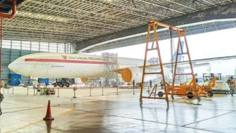 Pesawat Garuda Indonesia yang disulap jadi pesawat kepresidenan.