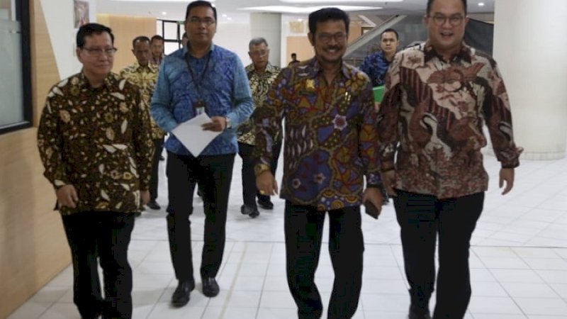 Menteri Pertanian, Syahrul Yasin Limpo bersama Rektor IPB, Arif Satria. 