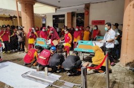 Mahasiswa Yapma Bergerak Cepat Berikan Pertolongan Korban Kebakaran