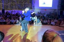 Terinfeksi di Acara Dansa pada Hari Valentine, Begini Kronologi Warga Depok Positif Virus Corona