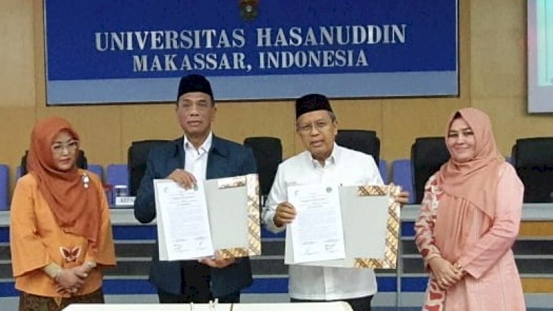 Kepala BPJPH Prof Sukoso dan Direktur Pusjilal, Waspada Santing di Unhas, Senin (2/3/2020).