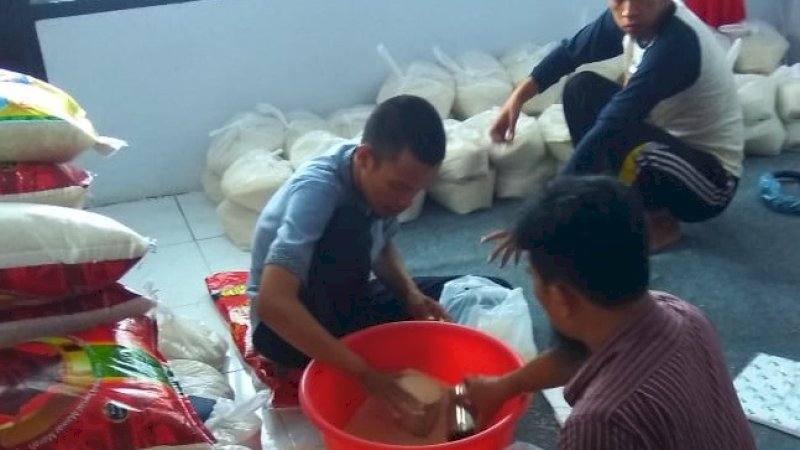 Beras yang siap disalurkan pada Rabu Berbagi.