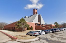 Ikut Seleksi Universitas Kristen, Calon Maba Berbaris Sesuai Kulit dan Rambut Paling Keren