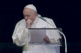 Paus Fransiskus Telah Jalani Tes Virus Corona, Hasilnya Negatif