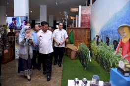 Lulusan Teknik Elektro yang Jadi Petani Sukses