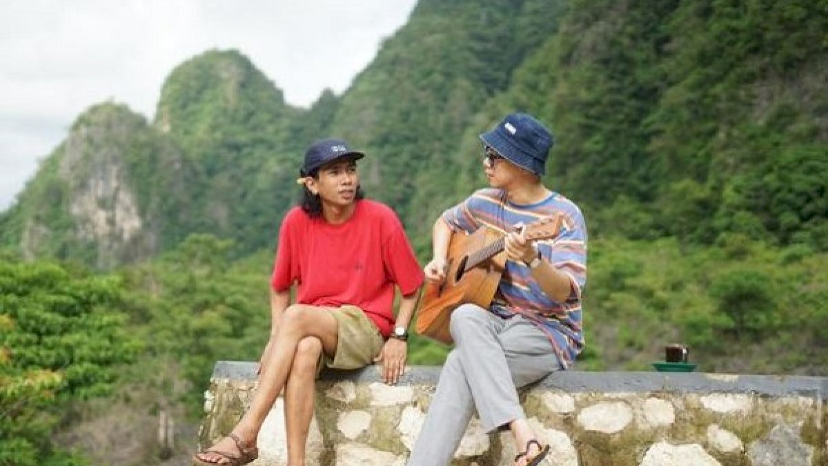 Band Fourtwnty Pilih Rammang-rammang Jadi Lokasi Video Klip Terbaru