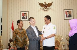 Bupati Barru Kegirangan Didatangi Hakim Agung