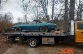 Mobil Langka Tersimpan di Bawah Tumpukan Sampah Selama 60 Tahun