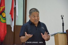 Indonesia Tolak Masuk 118 Warga Asing, Pakar Hewan Asal China Lolos Jadi Pembicara di Unhas