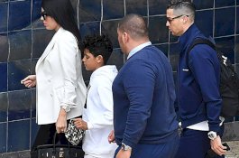 Laga Juve v Milan Ditunda, Cristiano Ronaldo Langsung Jenguk Ibunda yang Stroke