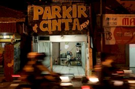 Setiap Malam Halaman Rumahnya Didatangi Ular, Risma Cerita Teror saat Tutup Lokalisasi Dolly