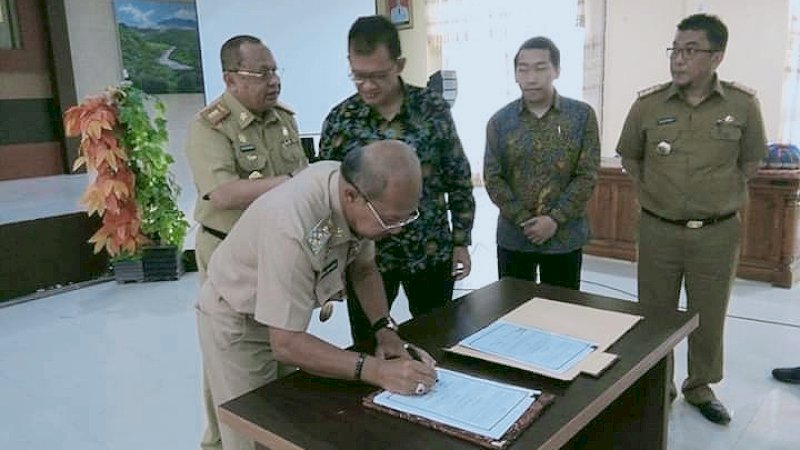 Bupati Jeneponto, Iksan Iskandar meneken MoU dengan PT Taspen.
