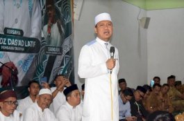 Tablig Akbar di Barru, Ustaz Das'ad Latif Ajak Warga Ciptakan Pilkada Damai
