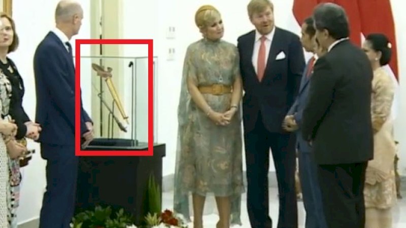 Keris Pangeran Diponegoro (dalam kotak).