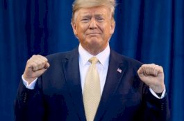 Trump Berpotensi Terjangkit Virus Corona, Tapi Enggan Dites