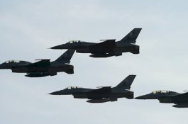 Jet Tempur F-16 Pakistan Jatuh Saat Latihan Parade
