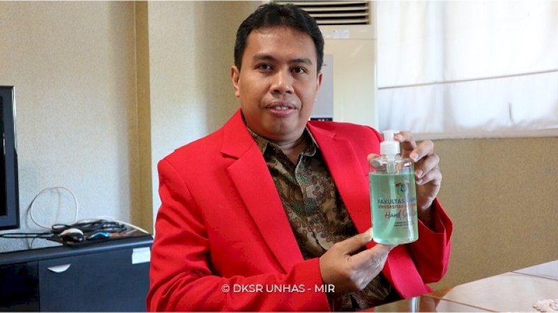 Cegah Penyebaran Virus Corona, Unhas Makassar Bikin Hand Sanitizer