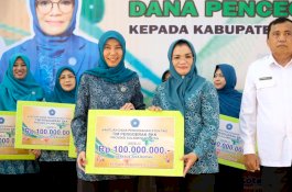 PKK Gowa Terima Bantuan Cegah Stunting dari Ketua PKK Sulsel