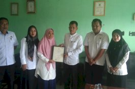 Dinsos Bantaeng Serahkan Akreditasi Tujuh Lembaga Kesejahteraan Sosial Anak