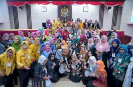 Di Hadapan 'Emak-Emak' Kepala Desa, Wagub Sulsel Ingatkan Amanah Dalam Bekerja