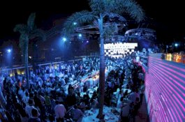 Arab Saudi Isolasi Uang Kertas yang Dikirim dari Luar Negeri, UEA Tutup Klub Malam