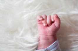 Bayi Baru Lahir Positif Terjangkit Virus Corona, Tertular saat dalam Rahim?