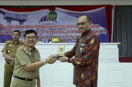 Kota Palopo Terima Dua Sertifikat dari BPKP