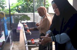Kantor Disdukcapil Gowa Pasang 'Wastafel' dan Hand Sanitizer