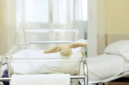 Dijenguk Ibu yang Baru Pulang dari Italia, Wanita yang Baru Melahirkan Ini Meninggal akibat Corona