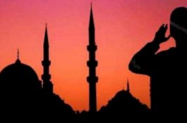 Wabah Corona, Ini 3 Ibadah Sunah Paling Utama Dikerjakan di Rumah