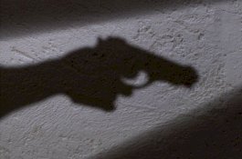 Ayah Tembak Mati Dua Putrinya Karena Dituduh Mencuri Ponsel