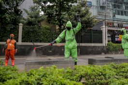 Kasus Positif Covid-19 Jadi 267 Orang, Pemprov DKI Semprot Jalan-Jalan Protokol Besok