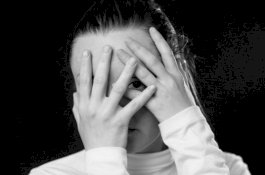 Bisa Dicontoh, Begini Strategi Pemerintah Inggris agar Warganya Berhenti Menyentuh Wajah