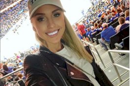 Model Rusia Dikecam Lantaran Gunakan Masker Sebagai Bikini