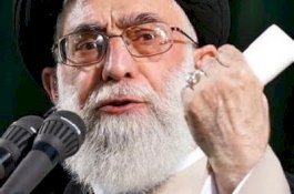 Donald Trump Tawarkan Obat Virus Corona ke Iran, Khamenei: Gunakan Saja untuk Dirimu!