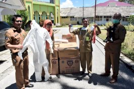 Direktur RS Andi Djemma Masamba Jemput APD di Makassar