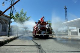 Fasilitas Publik Hingga Kantor-kantor di Palopo Disemprot Disinfektan