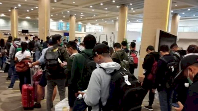 Migran datang di Bandara Ngurah Rai (Foto via Balipuspanews)