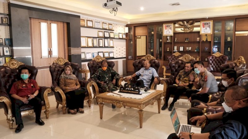 Pemerintah Kabupaten Jeneponto saat telekonferensi bersama Gubernur Sulawesi Selatan, Nurdin Abdullah, Kamis (26/3/2020. 