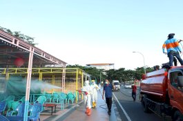 Pantai Seruni Bantaeng Hingga Pasar Tradisional Disemprot Disinfektan